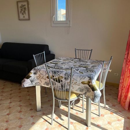 Les Villageoises Le Barcares Bagian luar foto